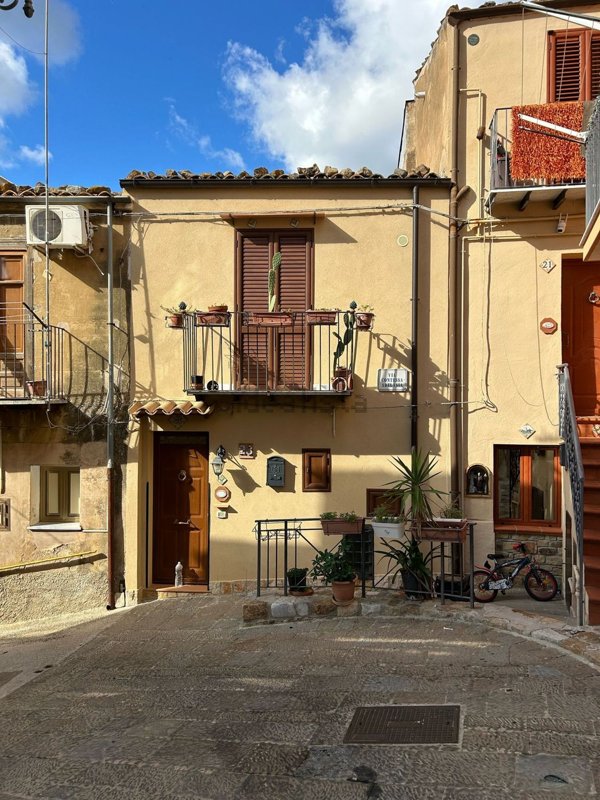 appartamento in vendita a Collesano