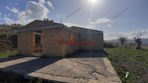 casa indipendente in vendita a Collesano