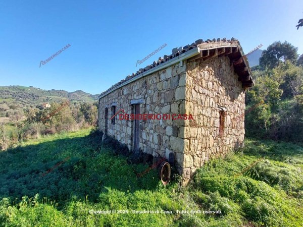 casa indipendente in vendita a Collesano