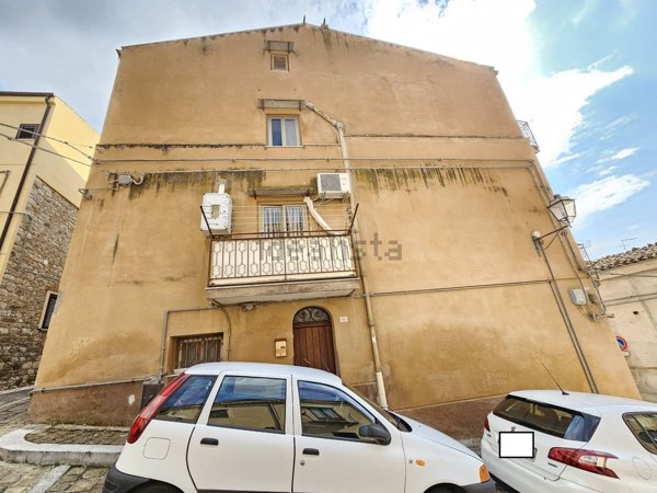 casa indipendente in vendita a Collesano