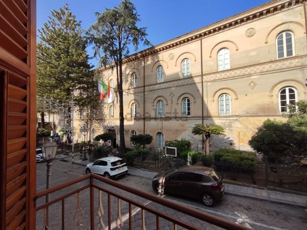 casa indipendente in vendita a Collesano