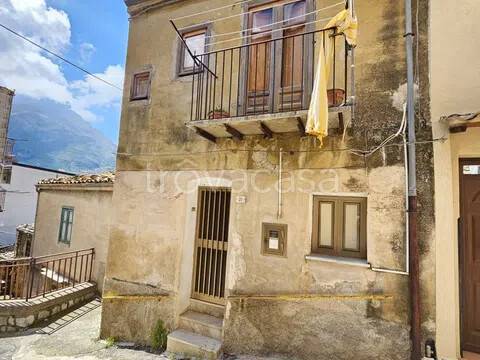 casa indipendente in vendita a Collesano