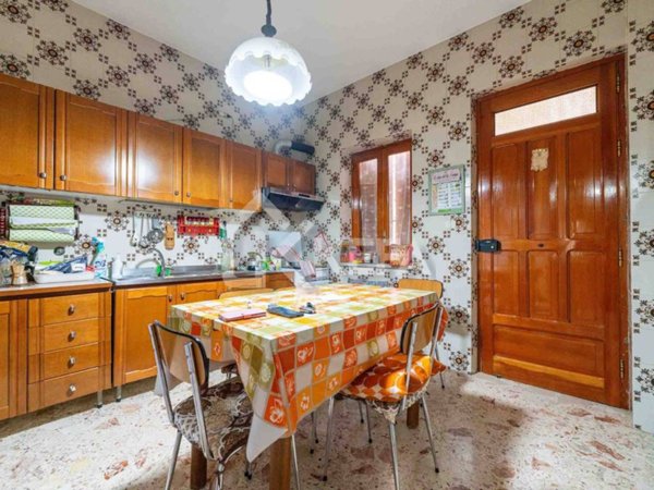 appartamento in vendita a Collesano