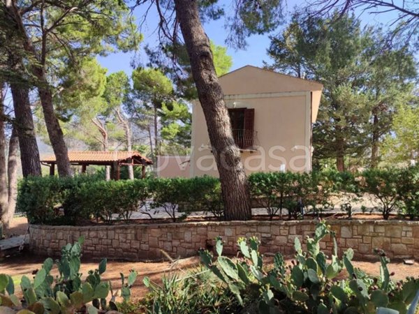 casa indipendente in vendita a Collesano