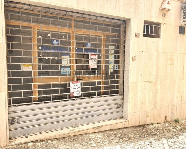 ufficio in vendita a Contessa Entellina
