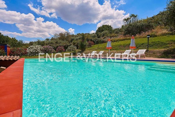 casa indipendente in vendita a Contessa Entellina