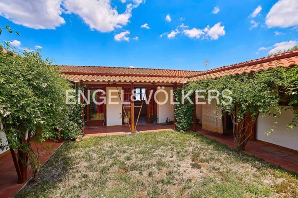 casa indipendente in vendita a Contessa Entellina