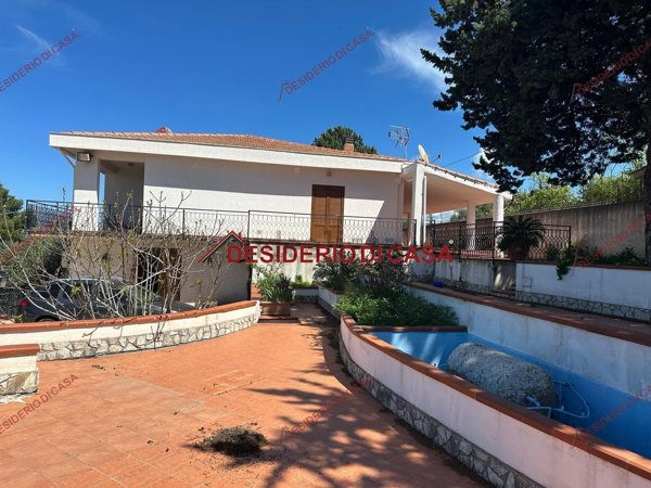 casa indipendente in vendita a Corleone