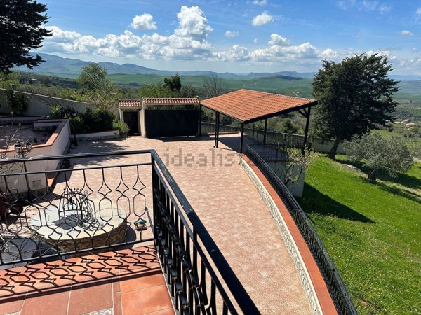 casa indipendente in vendita a Corleone