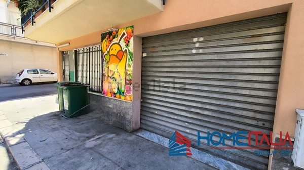 locale commerciale in vendita a Ficarazzi