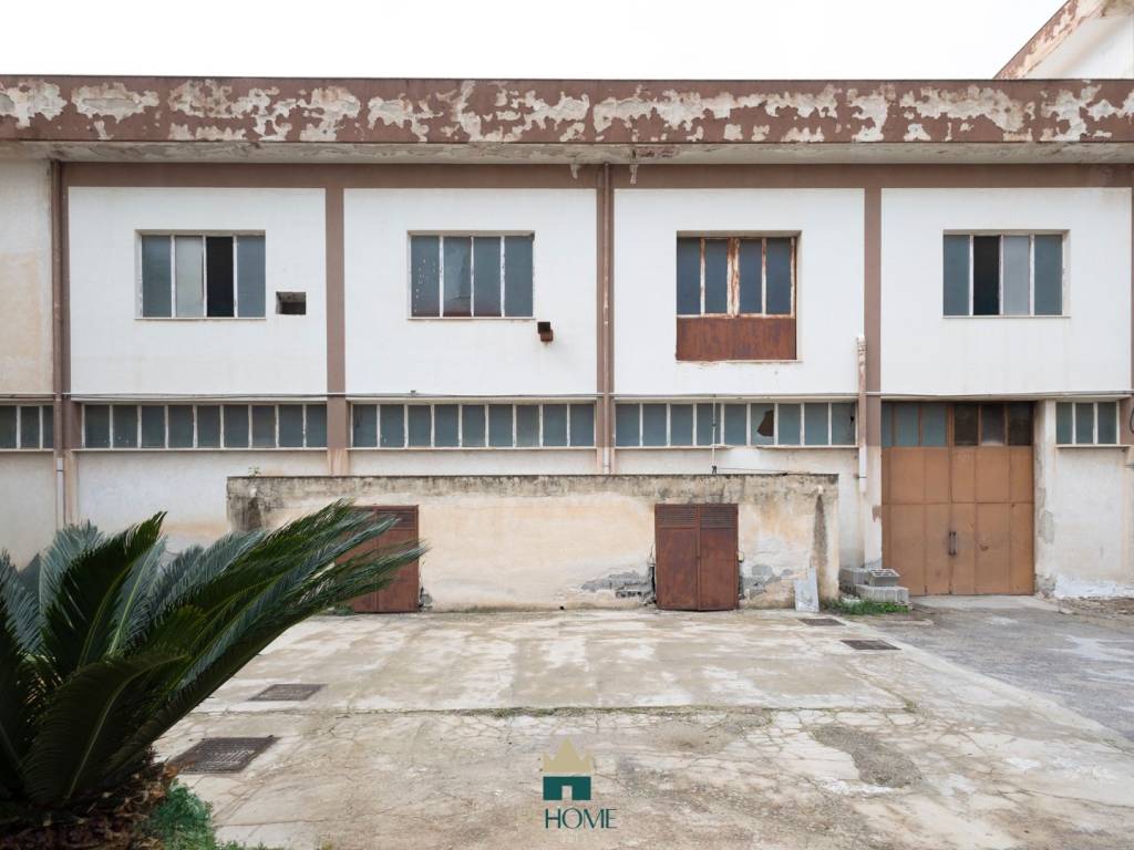 locale commerciale in vendita a Ficarazzi