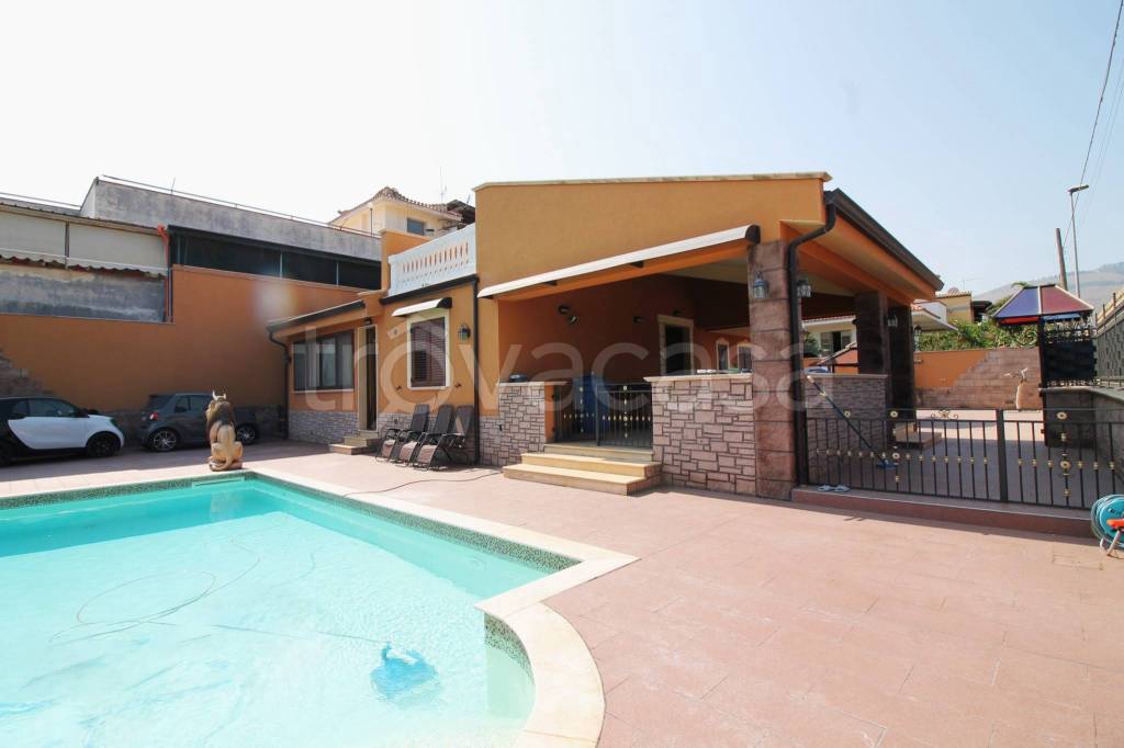 casa indipendente in vendita a Ficarazzi