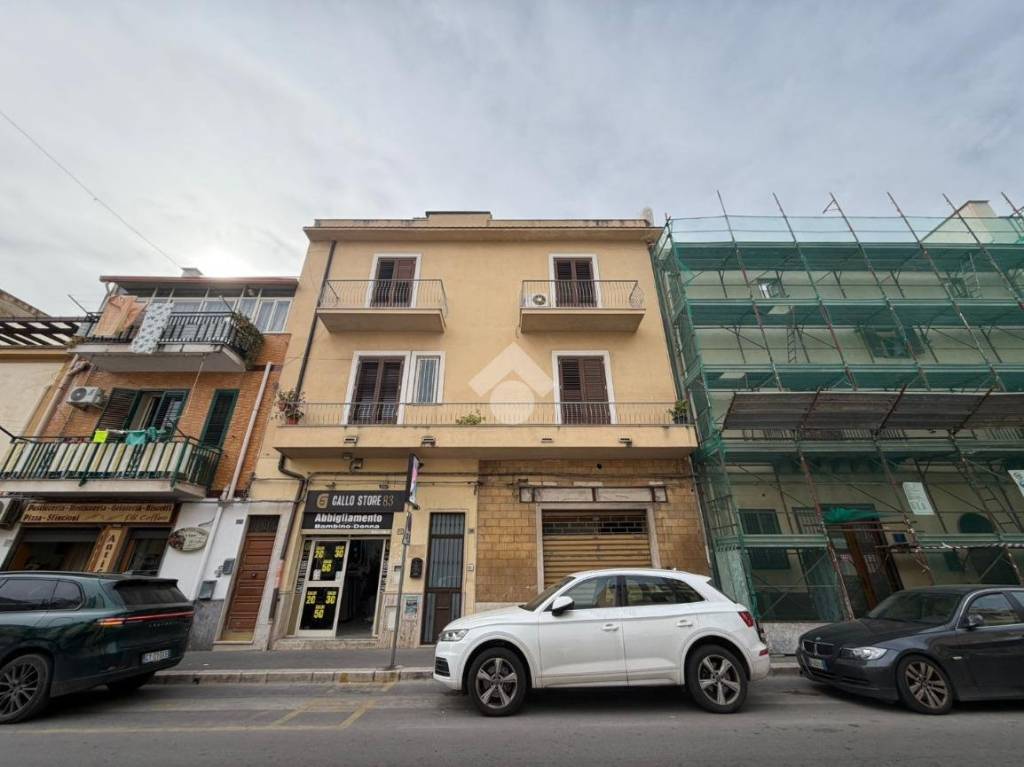 locale commerciale in vendita a Ficarazzi