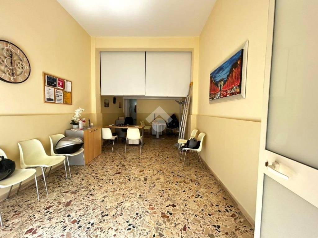 locale commerciale in vendita a Ficarazzi
