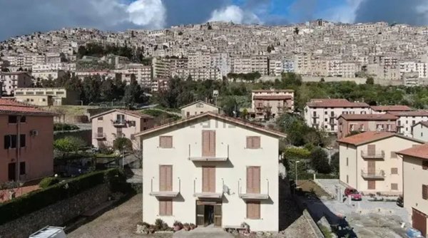 casa indipendente in vendita a Gangi