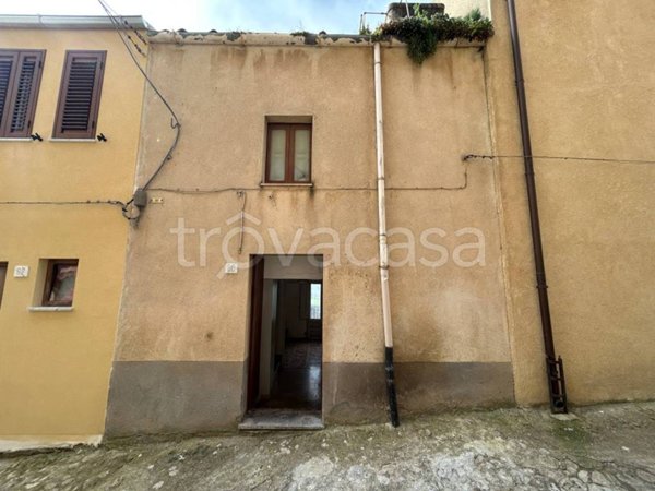 casa indipendente in vendita a Gangi
