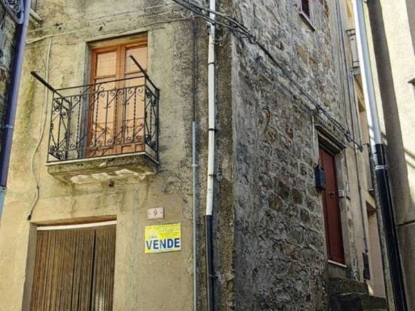 casa indipendente in vendita a Geraci Siculo