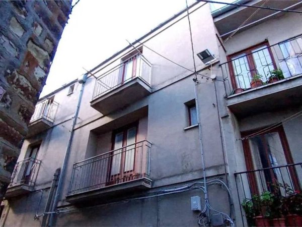 casa indipendente in vendita a Geraci Siculo