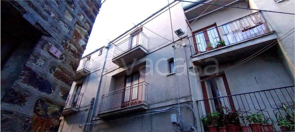 casa indipendente in vendita a Geraci Siculo