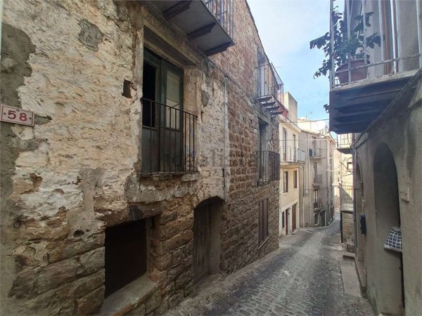 appartamento in vendita a Geraci Siculo