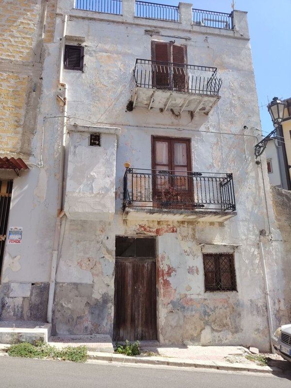 pentavano in vendita a Giardinello