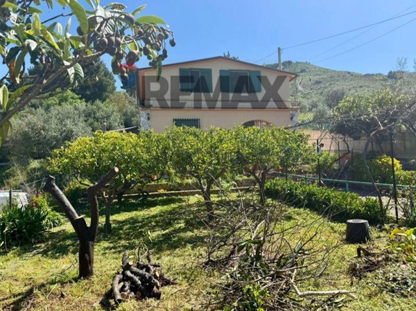 casa indipendente in vendita a Giardinello