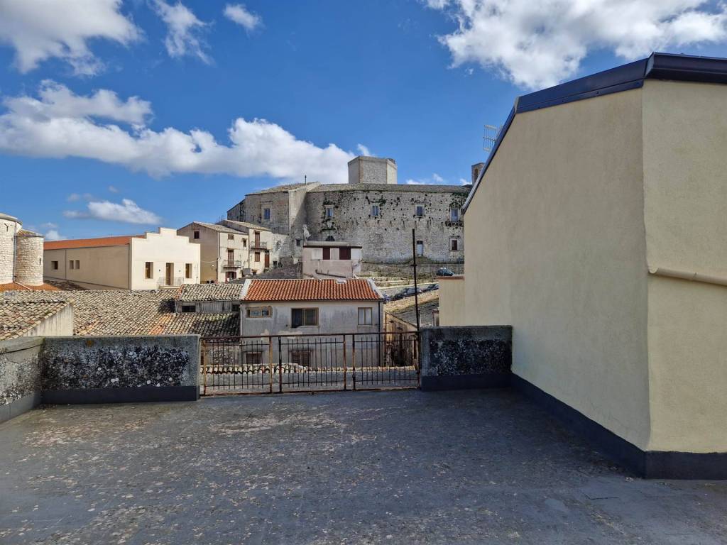 appartamento in vendita a Giuliana