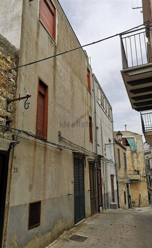 casa indipendente in vendita a Giuliana