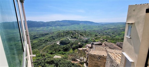 appartamento in vendita a Giuliana