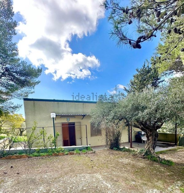 casa indipendente in vendita a Giuliana