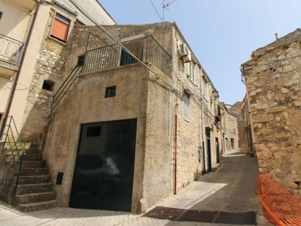 casa indipendente in vendita a Giuliana