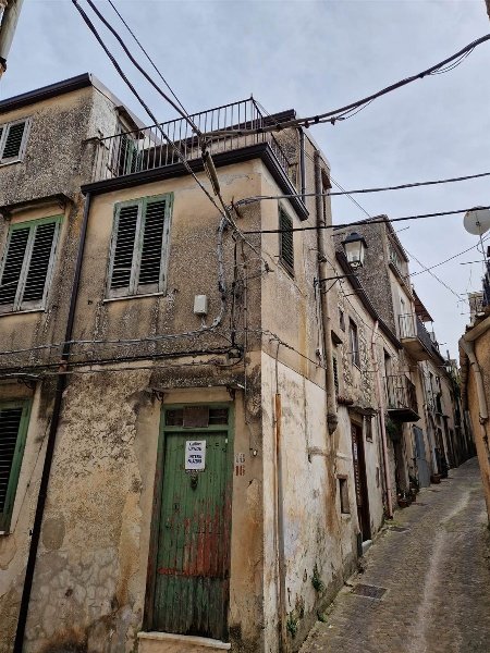 casa indipendente in vendita a Giuliana