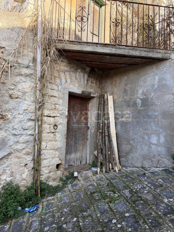 casa indipendente in vendita a Giuliana