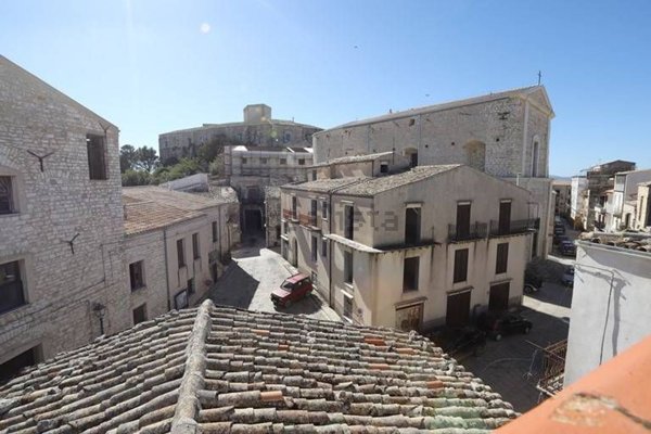 casa indipendente in vendita a Giuliana