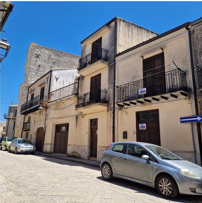 casa indipendente in vendita a Giuliana