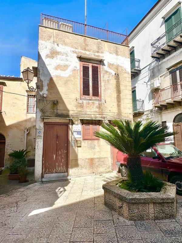 casa indipendente in vendita a Giuliana