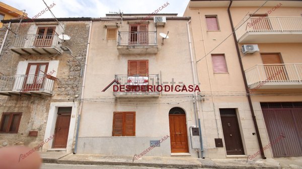 esavano in vendita a Gratteri