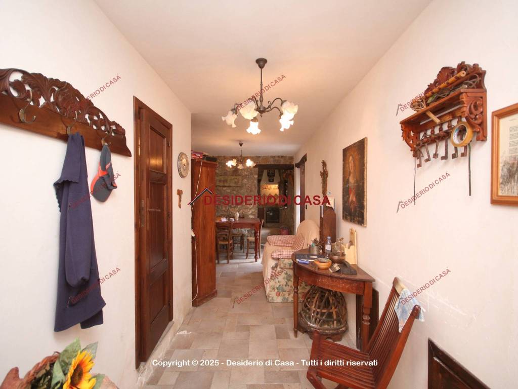 casa indipendente in vendita a Gratteri