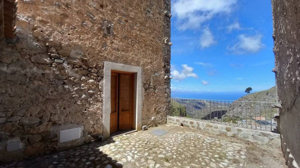 appartamento in vendita a Gratteri