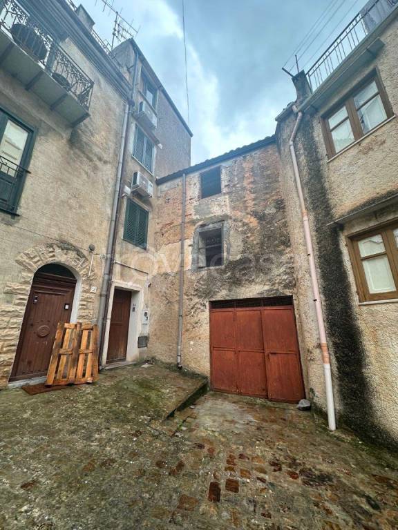 casa indipendente in vendita a Gratteri