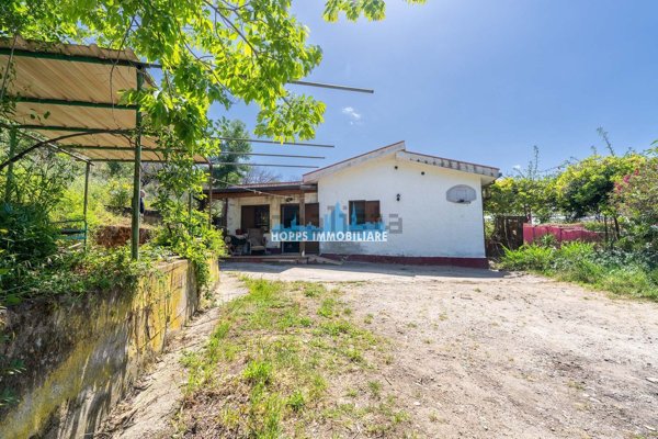 casa indipendente in vendita a Gratteri