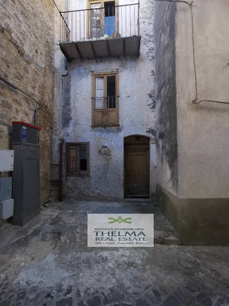 casa indipendente in vendita a Gratteri