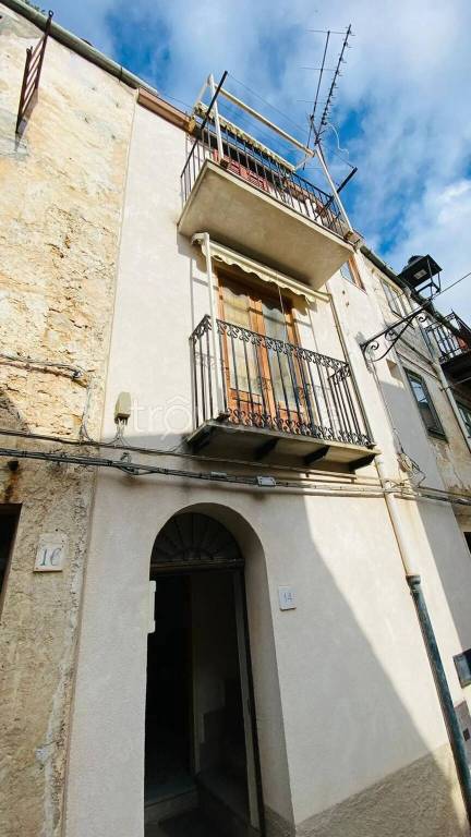 casa indipendente in vendita a Gratteri