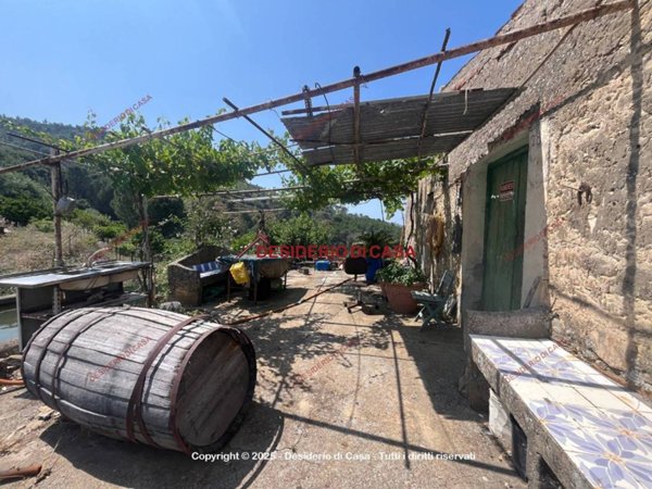 casa indipendente in vendita a Gratteri