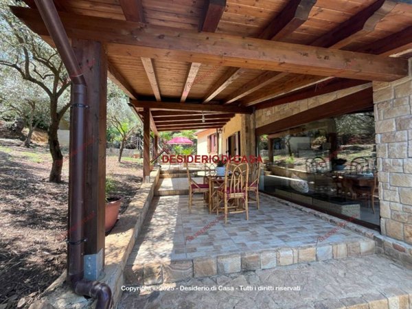 casa indipendente in vendita a Gratteri