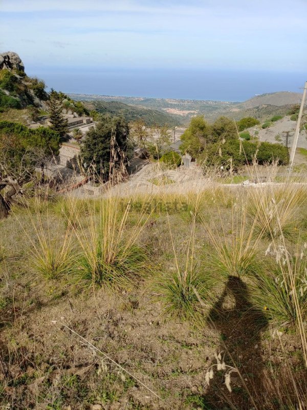 terreno edificabile in vendita a Gratteri
