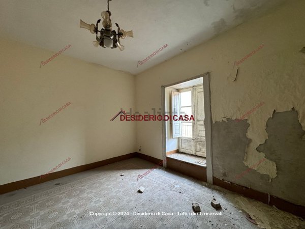 casa indipendente in vendita a Gratteri