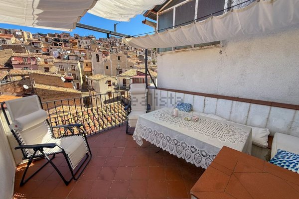 casa indipendente in vendita a Gratteri