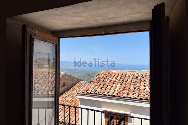 casa indipendente in vendita a Gratteri