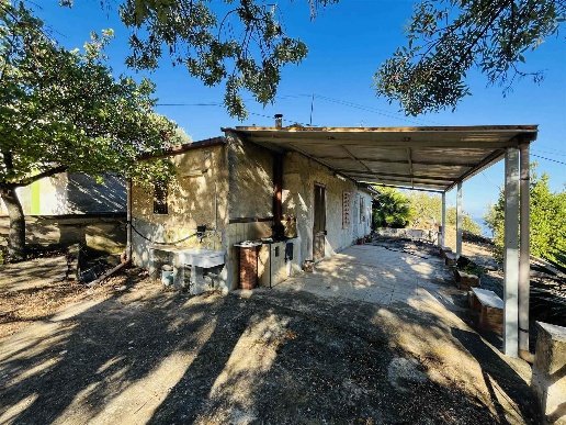 casa indipendente in vendita a Gratteri